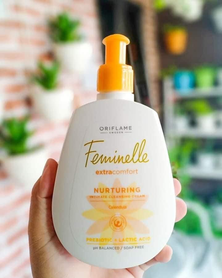 Feminelle Extra Comfort Nurturing intimate Cleansing Cream Calendula Wash 300ml