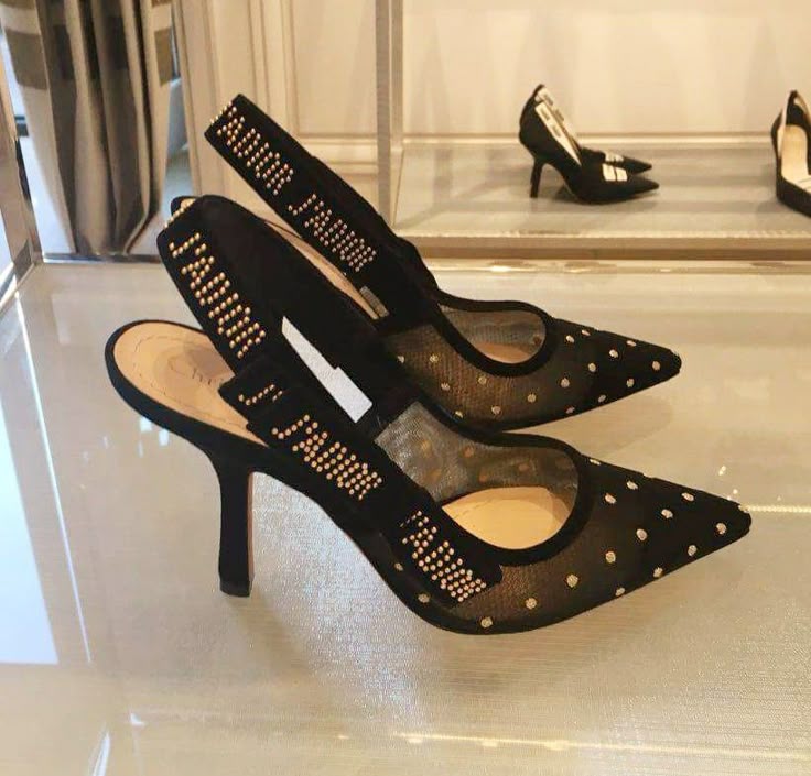 Jadior Shoe