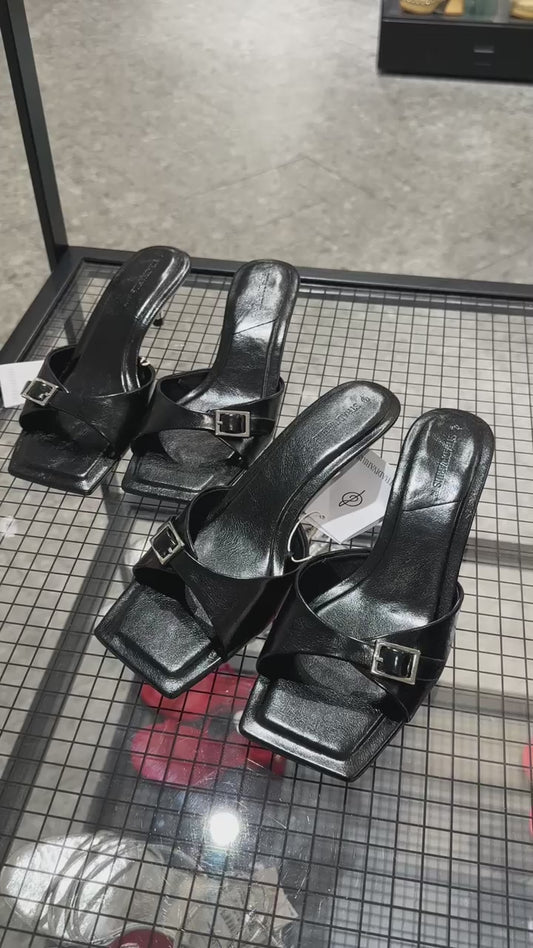 Stradivarius Shoe