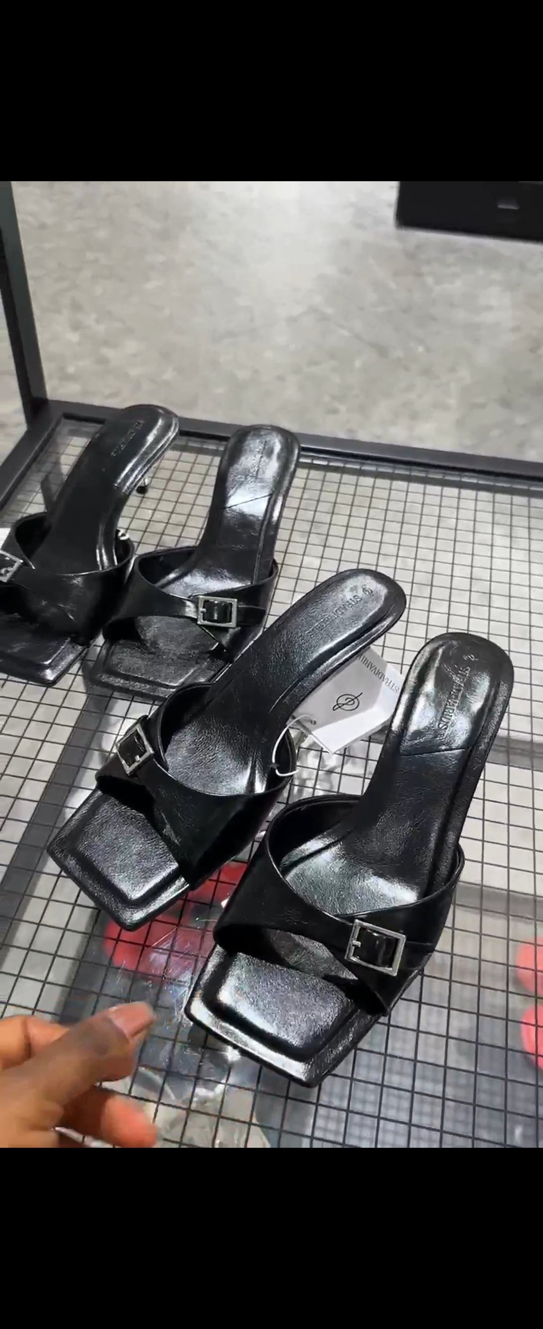 Stradivarius Shoe