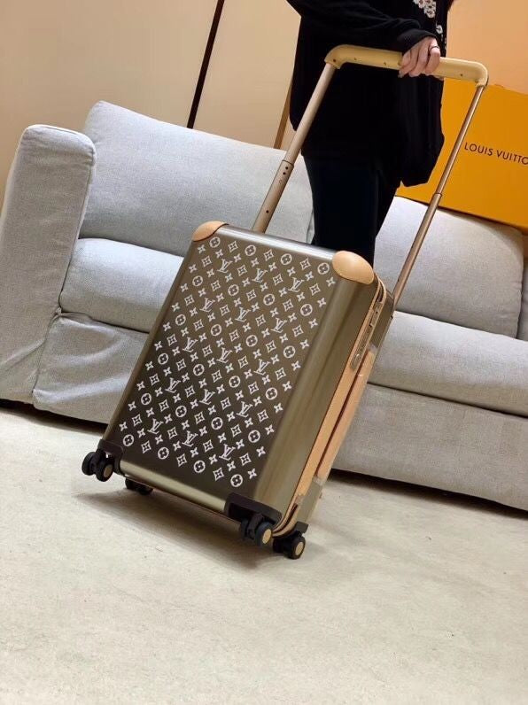 LV Wide Hand Carry- On Lugagge