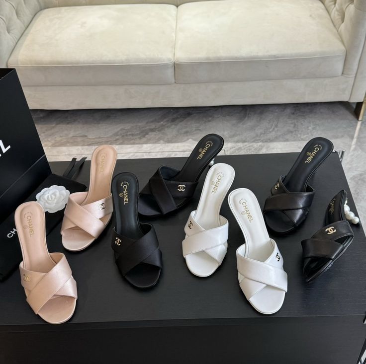 Channel Shoe